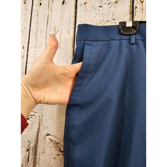 GC Men's 42 Peter Millar Crown Sport Salem Performance Short 9" Shorts Blue EUC - Picture 2 of 8